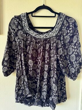 Caffe Marrahesh Women’s Black White Floral Lace Scoop Neck 3/4 Sleeve Blouse S